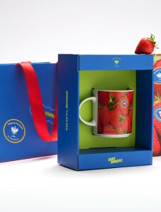 Коллекция эмоций: Обзор мерчшопа от телеканала Пятница