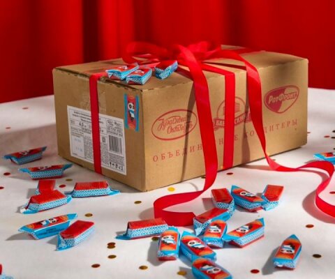 Коллекция эмоций: Обзор мерчшопа от телеканала Пятница