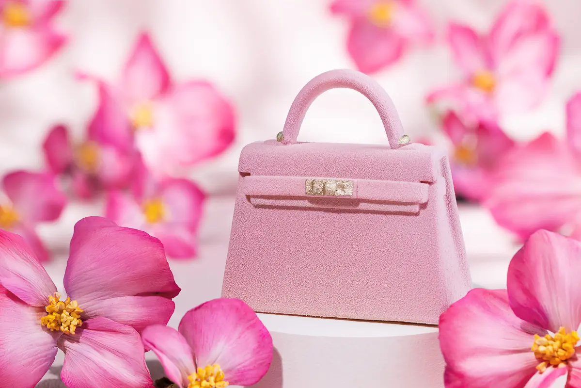 От десерта к сумке Hermès: как Oskelly и «Кофемания» создают эксклюзивные коллаборации