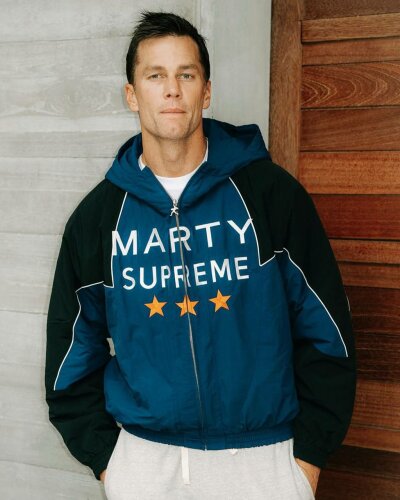 Перед вами один из самых желанных мерчей на сегодняшний день. Перед вами один из самых желанных мерчей на сегодняшний день.