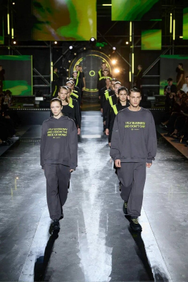 Презентация новой формы бортпроводников S7 Airlines состоялась 17 сентября 2025 года на ReFashion Business Campus в Красной Поляне. Презентация новой формы бортпроводников S7 Airlines состоялась 17 сентября 2025 года на ReFashion Business Campus в Красной Поляне.