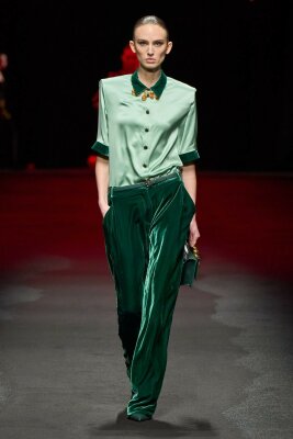 Мерч безусловно вдохновляется фэшн-тенденциями Мерч безусловно вдохновляется фэшн-тенденциями